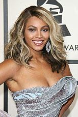 ビヨンセがジェイ・Zとついに結婚！ジミ婚で父親は「申し訳ない」