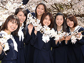 福田沙紀、「ヤッターマン」と同時進行で初主演作「櫻の園」撮影中