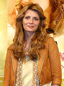 ミーシャ・バートン来日、「あの日の指輪」会見で衝撃のヌードを語る