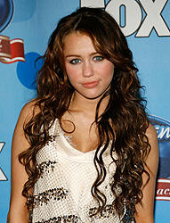 15歳の全米トップアイドル、ヌード撮影を激しく後悔！