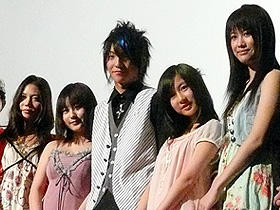 おはぎを投げないで!