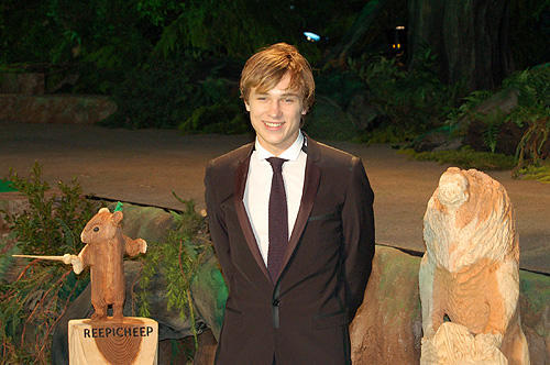 カスピアン王子ベン・バーンズの登場にファンが熱狂！「ナルニア」プレミア