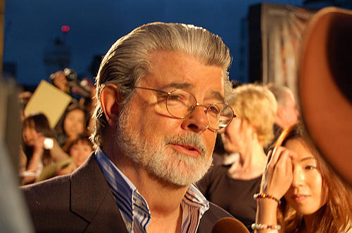 ハリソン・フォードがひざまずいて続編をお願い！「インディ4」プレミア