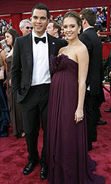 ジェシカ・アルバが「とても美しい女の子」を出産！