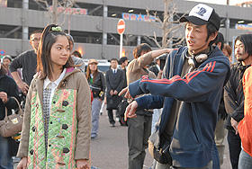 おじさんパンクバンドに宮崎あおいも当惑!?