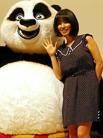 MEGUMIの理想の男性はジャック・ブラック!?「カンフー・パンダ」試写会