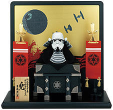 「スター・ウォーズ」ストームトルーパー兜飾りを人形の吉徳が販売！