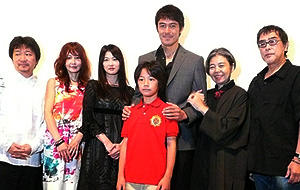 阿部寛が温かい家族の絆をアピール！「歩いても 歩いても」初日