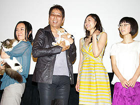 大杉漣がネコへの密愛を告白。「ネコナデ」初日舞台挨拶