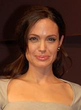 アンジェリーナ・ジョリー主演「検屍官」シリーズに新人女性脚本家が決定