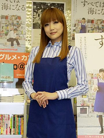 柳楽に「先を越された」サトエリ、今年は「待ち人来る」？