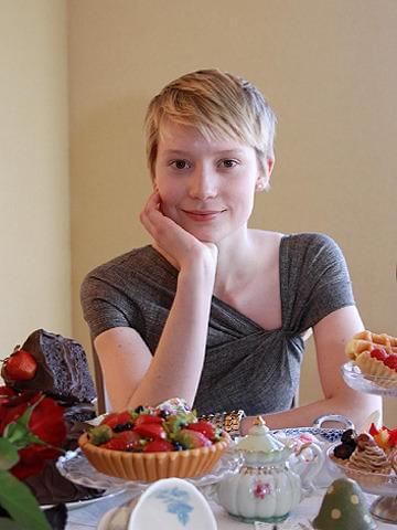 ばっさりとベリーショートで来日