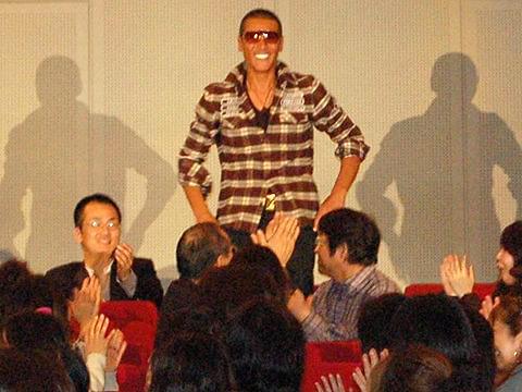 客席後方にSHINJOが!