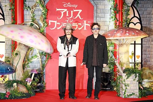 “1日だけ”ジョニー・デップに、ファン3800人が熱視線