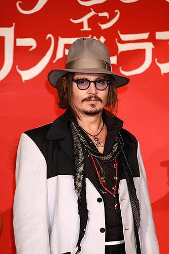 “1日だけ”ジョニー・デップに、ファン3800人が熱視線