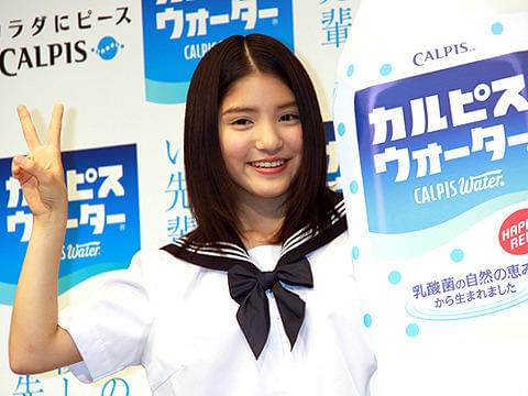 CMでも映画でも、恋に恋するキュートな女子高生