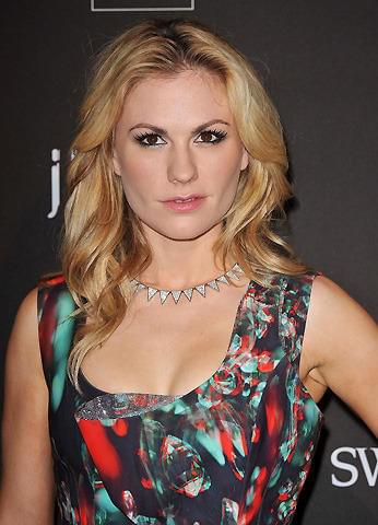 「トゥルー・ブラッド」のイケメン俳優と婚約中