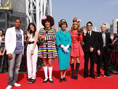 スカイツリーの建設現場にレッドカーペット