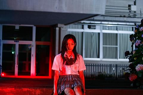 アイドルを血のりで染めて撮影できる舞台挨拶