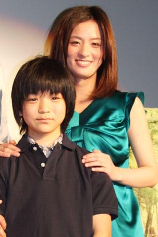 しっかりとした舞台挨拶に“母”も感心