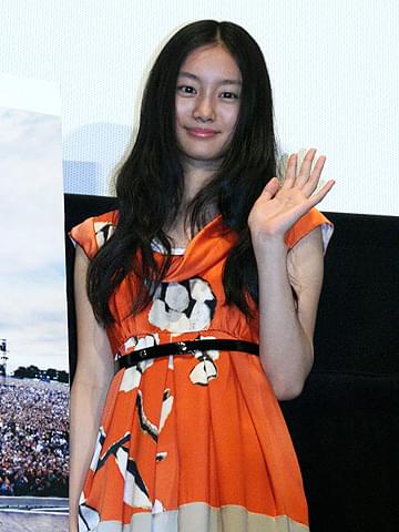 忽那汐里、「オアシス」ギャラガー兄弟に仲直りの秘けつ伝授