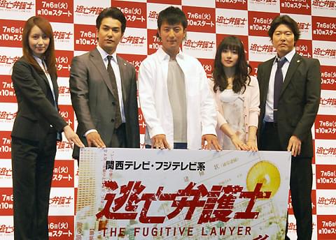 上地雄輔、知力体力フル稼働中 新ドラマ「逃亡弁護士」で初主演