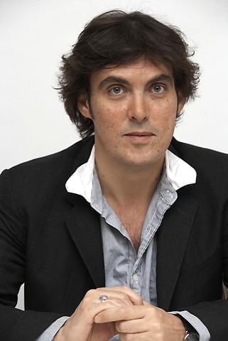 「つぐない」ジョー・ライト監督が「人魚姫」を実写映画化