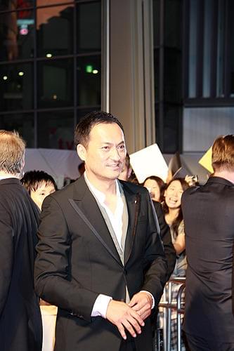 ディカプリオ×渡辺謙、「インセプション」撮影地・東京にそろい踏み