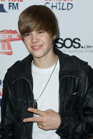 ジャスティン・ビーバー、3D自伝映画に主演へ