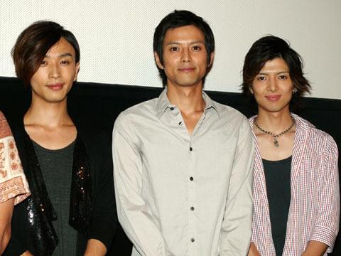 ボーイズラブ熱演のイケメン3人、壇上で愛情確認!?