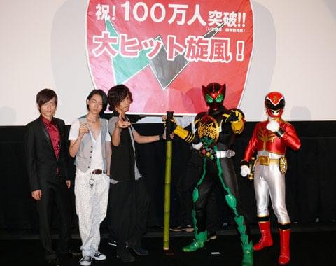 「仮面ライダーW」最終回を前に、新ライダーへ“業務”引継ぎ