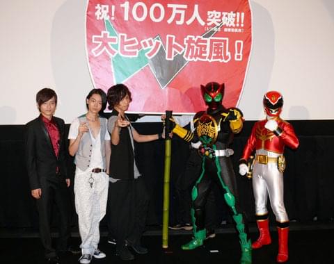 「仮面ライダーW」最終回を前に、新ライダーへ“業務”引継ぎ