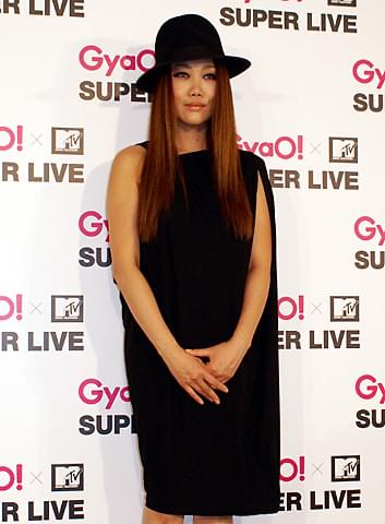 JUJUがサプライズライブ「忘年会にも行くよ！」