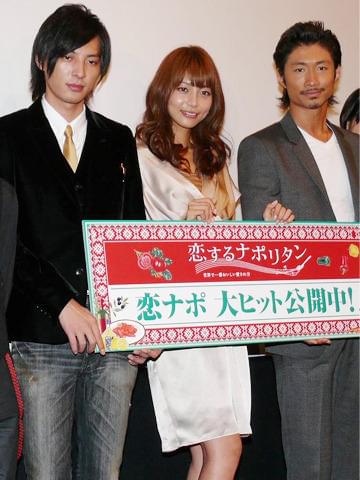 美味しそうな料理にも注目