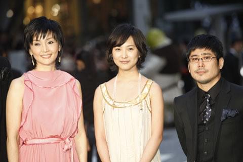 清潔感漂う笑顔の谷村美月