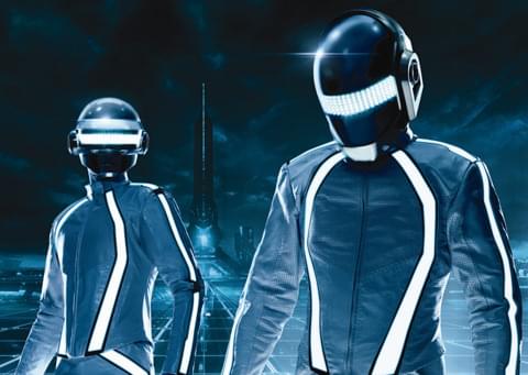 トロンスーツ姿の「ダフト・パンク」公開！サントラ発売は12月15日