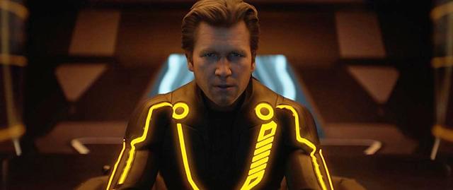 ジェフ・ブリッジスが1人2役をこなす「トロン」特別映像を先行配信