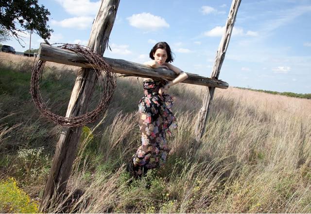 水原希子、初の握手会で恋人募集宣言