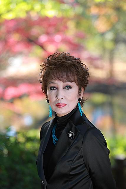 “70歳”浅丘ルリ子、映画「デンデラ」で女優50人とアクション挑戦