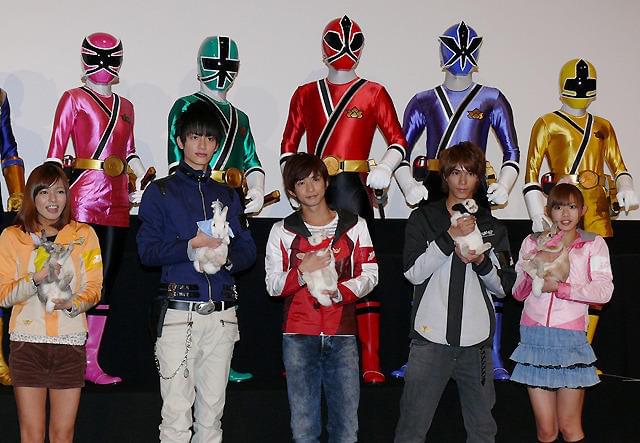 ゴセイジャーがナゾかけに挑戦、うさぎとかけて…