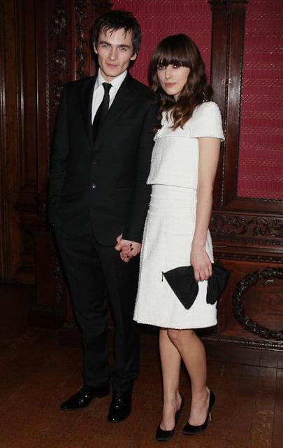 交際5年、キーラ・ナイトレイとルパート・フレンドが破局