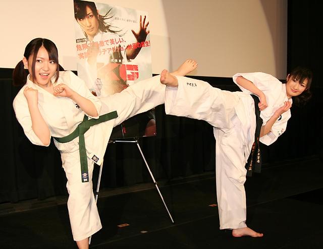 「AKB48」内田眞由美、天才空手少女から本気キック食らう