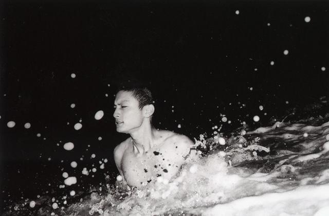 「極めて純度が高い高良健吾」を気鋭の写真家・鈴木心が激写