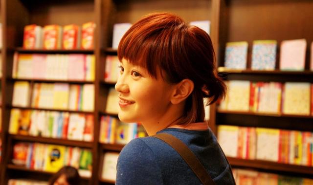 台湾で大人気のアイドル、銀幕デビュー作で“かわいすぎる”書店員に