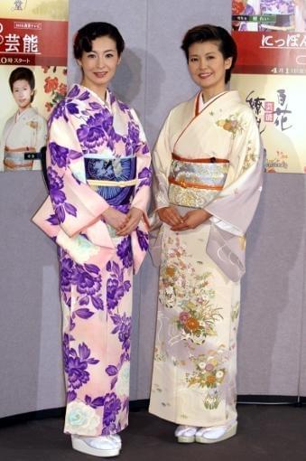 あでやかな着物姿で登場