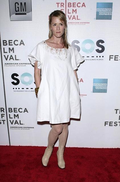 ボーイッシュな女子高生役で人気を博した女優が3児の母に