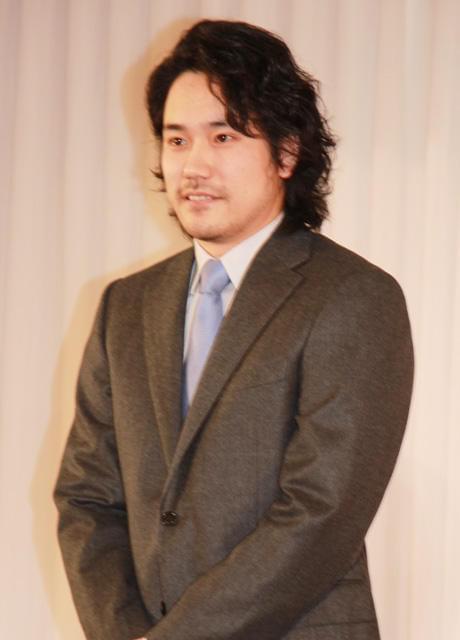 【速報】松山ケンイチ、小雪との結婚を報告！「がむしゃらに押した」