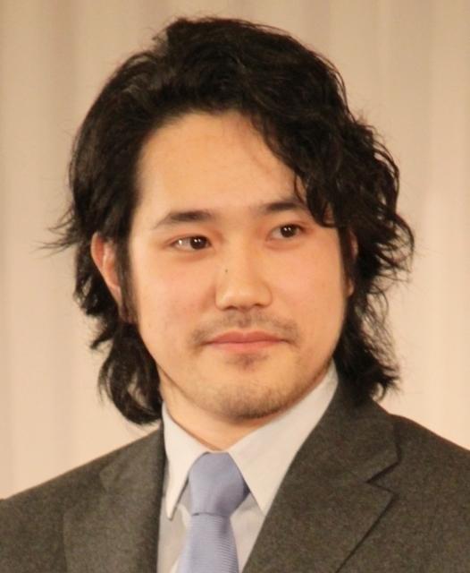 【速報】松山ケンイチ、小雪との結婚を報告！「がむしゃらに押した」