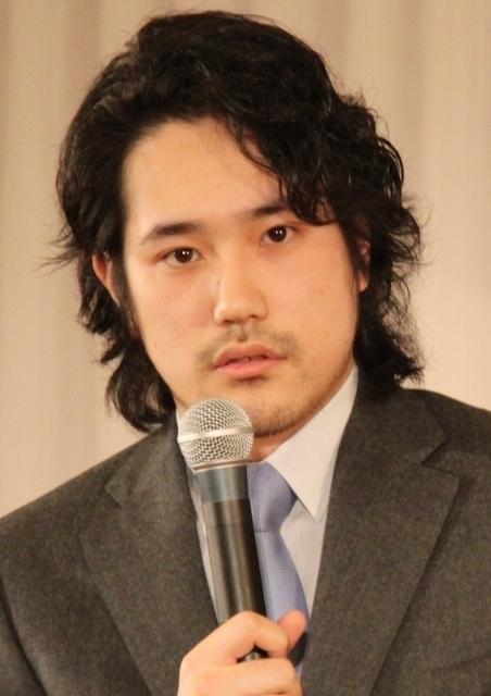 【速報】松山ケンイチ、小雪との結婚を報告！「がむしゃらに押した」