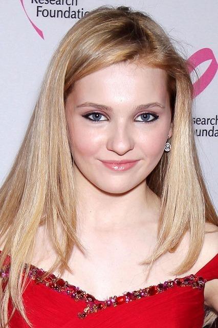 子役アビゲイル・ブレスリンが歌手デビュー 新作で歌声披露